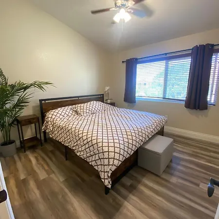 Venetian Vacation La Jolla Two Bedroom Condo Luxury Furnished Central Near Beach And Utc Mall